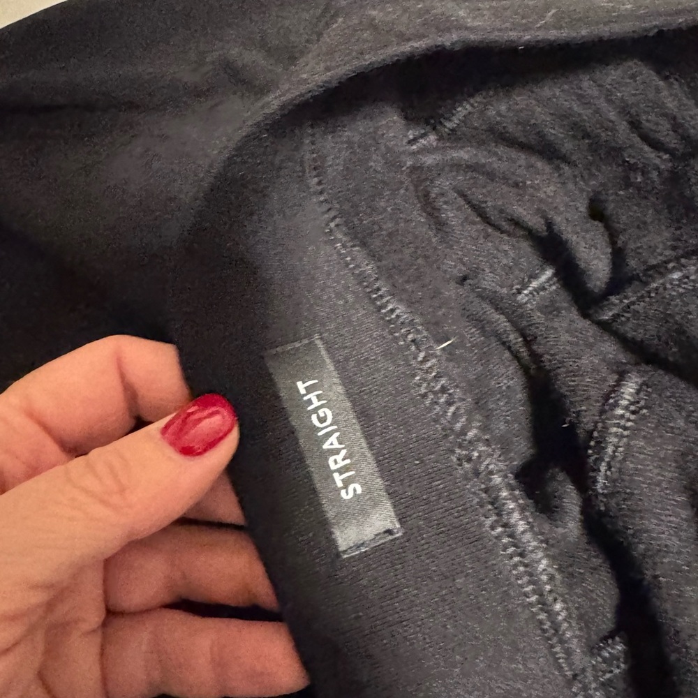 White House black market black soft cargo pants size small - Picture 4 of 4